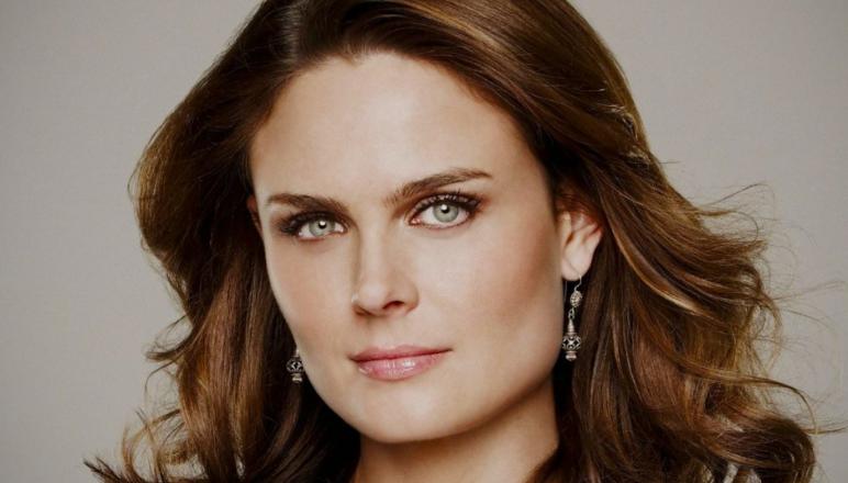 Emily Deschanel