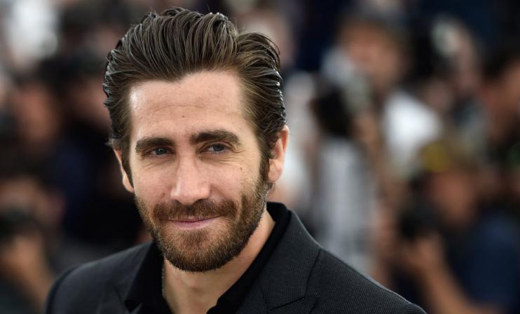 Jake gyllenhaal height, weight, body measurements, shoe size