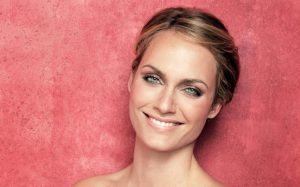 Amber Valletta