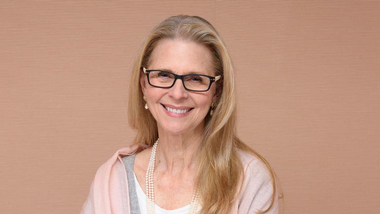 Lindsay Wagner Height, Weight, Measurements, Bra Size, Wiki, Biography