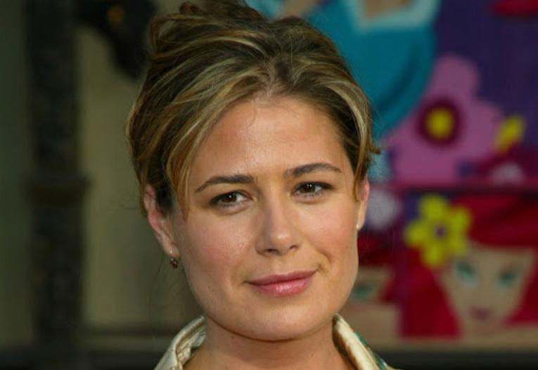 Maura Tierney