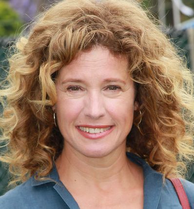 Nancy Travis