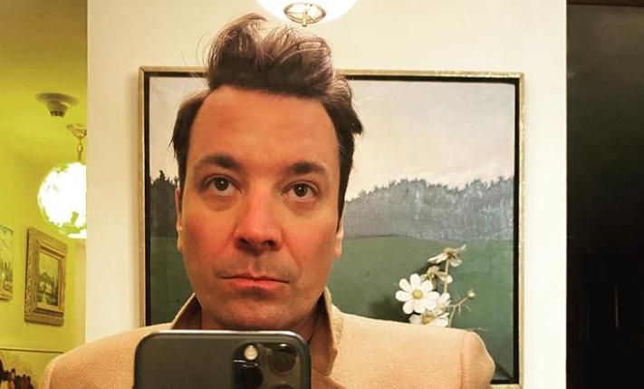 Jimmy Fallon Height, Weight, Body Measurements, Shoe Size, Family