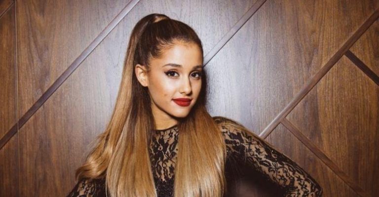 Ariana Grande Height, Weight, Measurements, Bra Size, Shoe ...