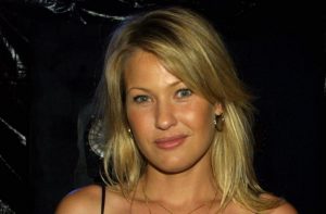 Joey Lauren Adams