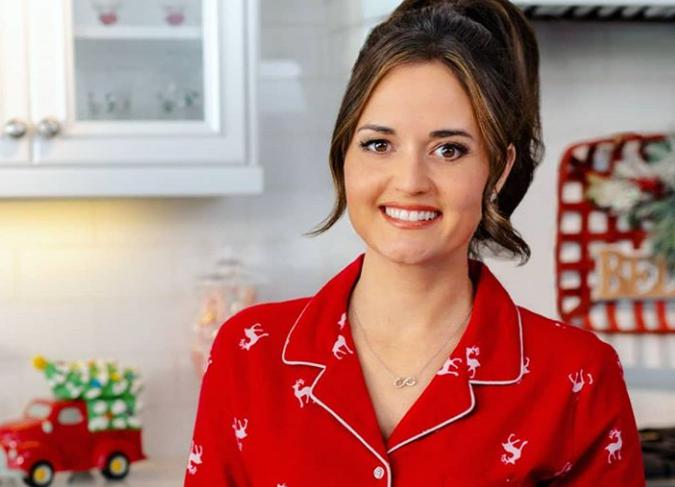 Danica Mckellar Height Weight Body Measurements Biography