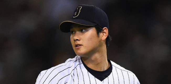 shohei-ohtani-height-weight-body-measurements-shoe-size