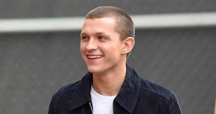 Tom Holland Height, Weight, Measurements, Shoe Size, Wiki, Biography