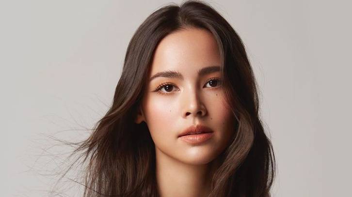 Urassaya Sperbund