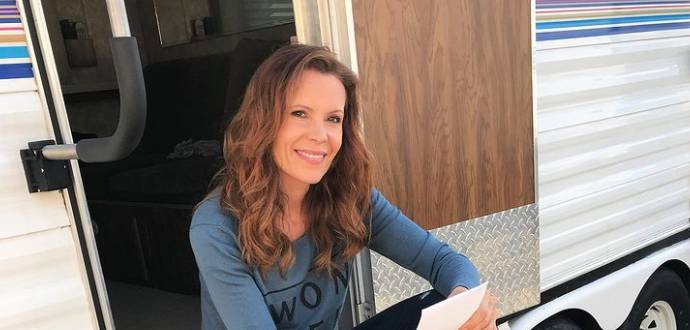 Robyn Lively