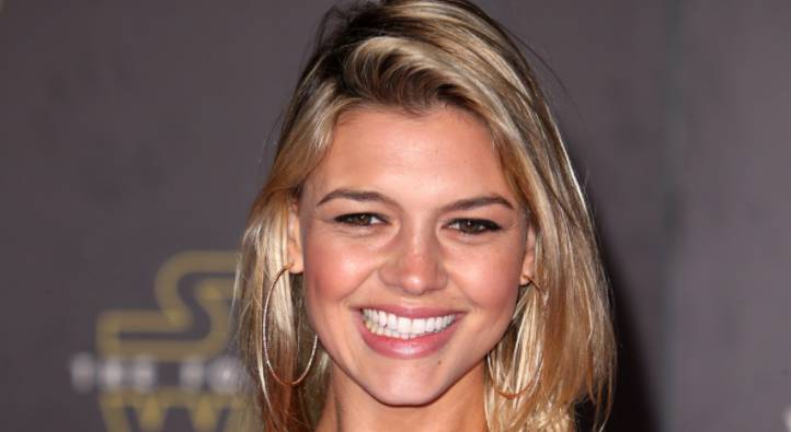 Kelly Rohrbach Height, Weight, Measurements, Bra Size, Wiki, Biography