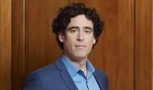 Stephen Mangan