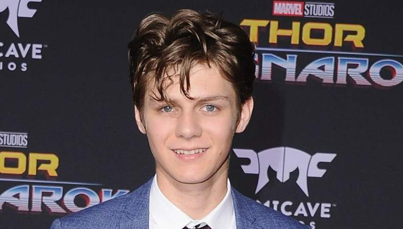 Ty Simpkins Height, Weight, Measurements, Shoe Size, Wiki, Biography