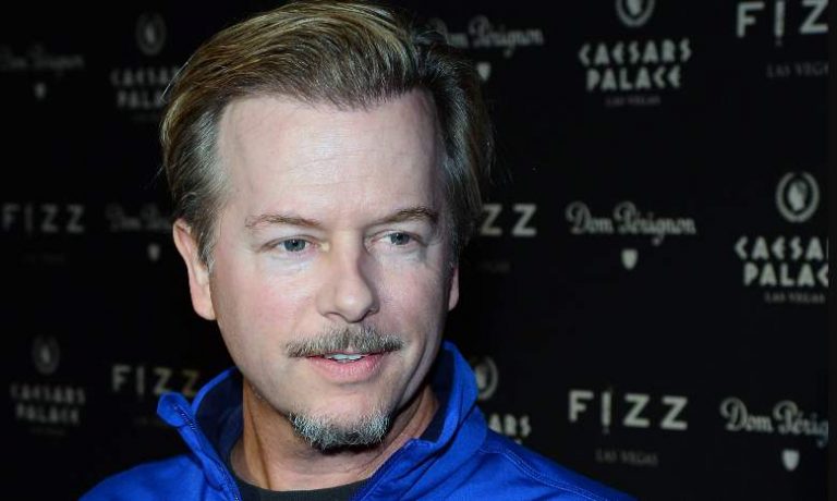 David Spade Height, Weight, Body Measurements, Shoe Size