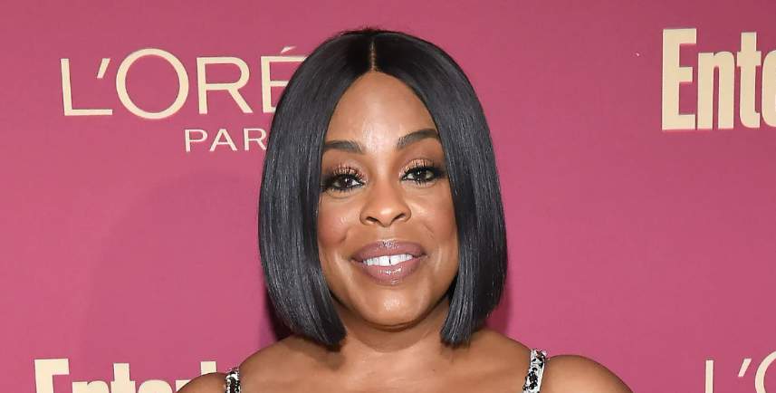 Niecy Nash Height, Weight, Body Measurements, Bra Size, Shoe Size