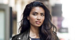 Kelly Gale