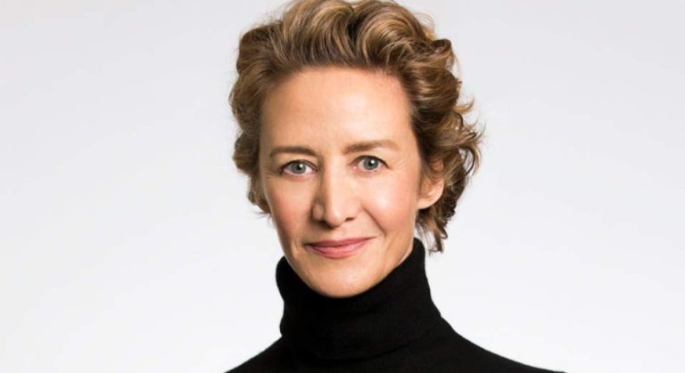 Janet McTeer Height, Weight, Measurements, Bra Size, Shoe Size
