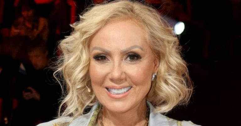 Lepa Brena Height, Weight, Measurements, Bra Size, Shoe Size