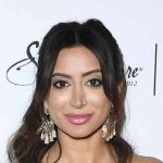 Noureen DeWulf