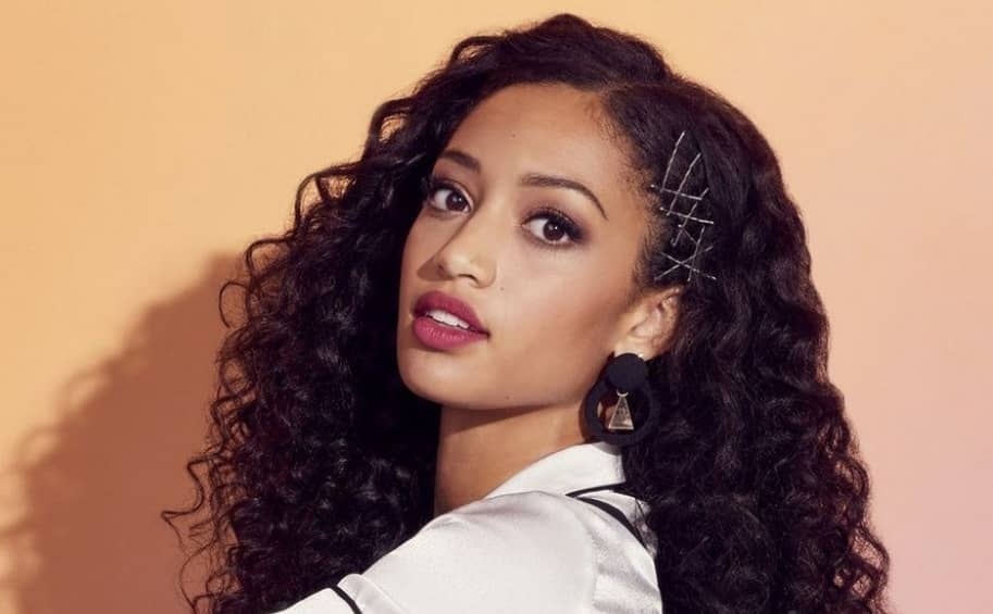 Samantha Logan