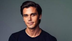 Antoni Porowski