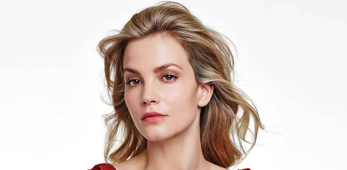 Sylvia Hoeks