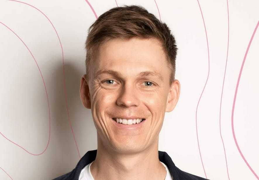 Caspar Lee