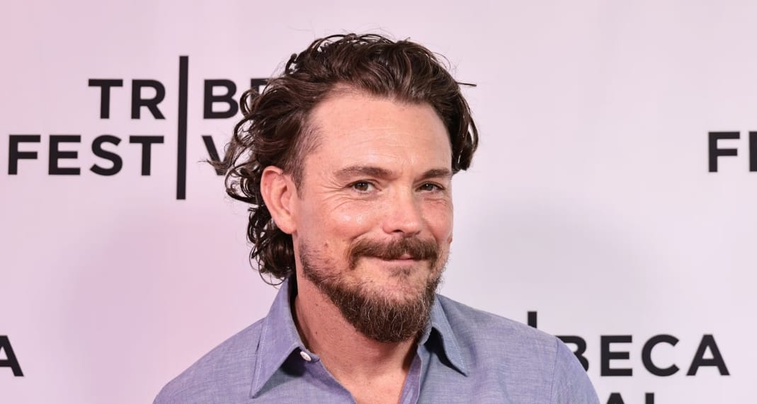 Clayne Crawford