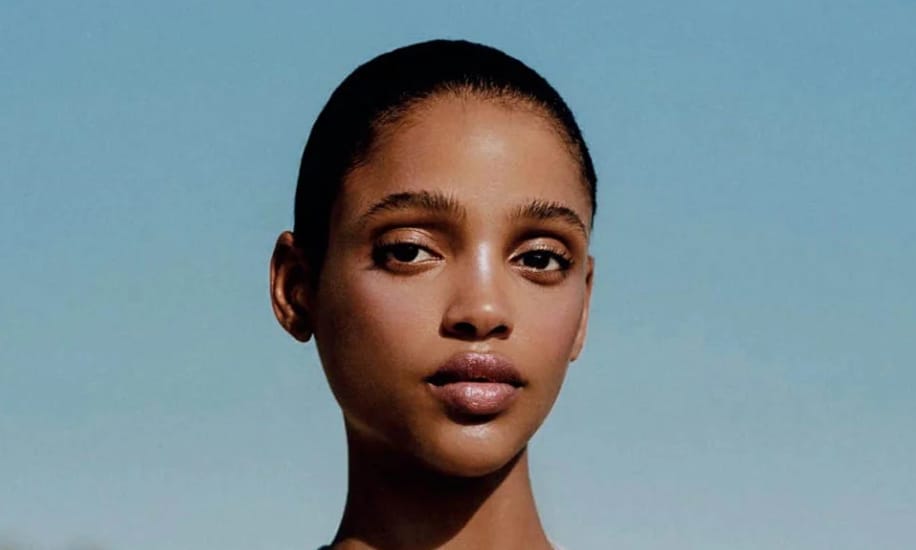 Aya Jones
