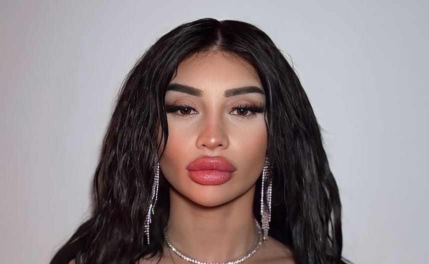 Christina Kalamvokis Christina Kalamvokis